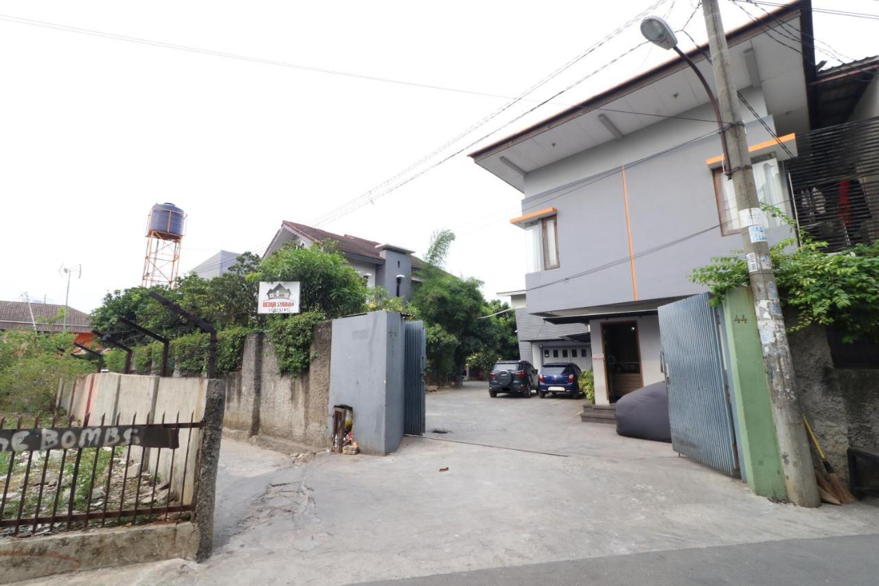 Bedur Homestay Syariah Bekasi Exterior photo